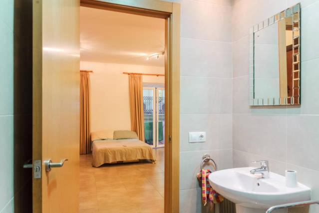 Apartamento Loft In 1Th Floor & Terrace In 4Th Floor Valencia Exterior foto